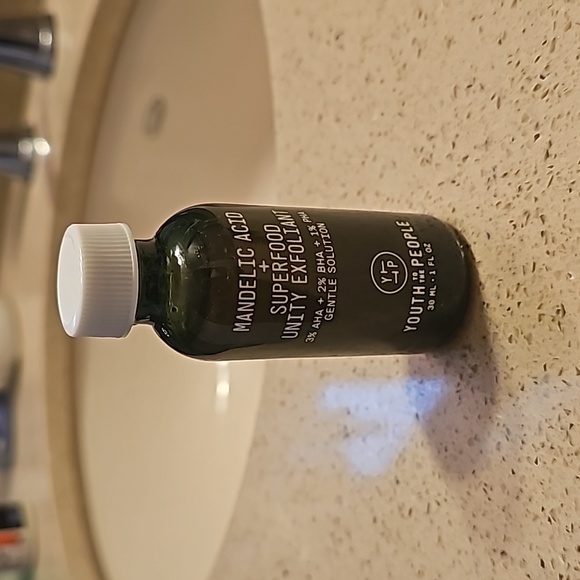YTTP Mandelic Acid+ Superfood Unity Exfoliant - Picture 2 of 3